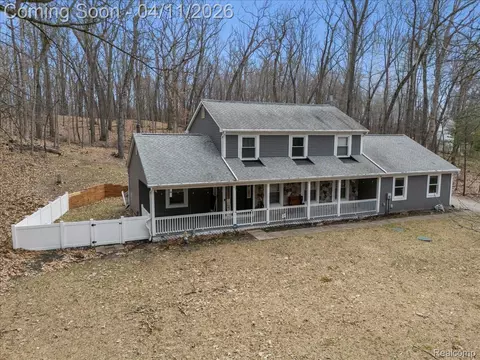 2477 Spruce Rdg, Oceola, MI 48855