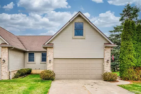 216 Canterbury Ct, Linden, MI 48451