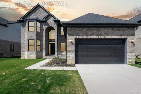 1843 Kirkton Dr, Troy, MI 48083
