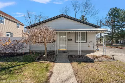 1213 Batavia Ave, Royal Oak, MI 48067