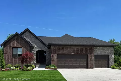8374 Meadow Creek Dr, Goodrich, MI 48438