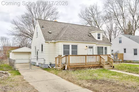 23211 Rensselaer St, Oak Park, MI 48237