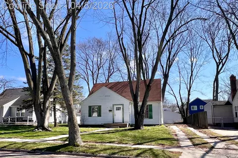 2690 Ellwood Ave, Berkley, MI 48072
