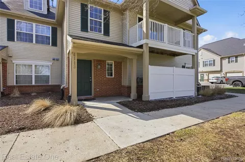 4113 Hampton Ridge Blvd, Genoa, MI 48843 photo 1