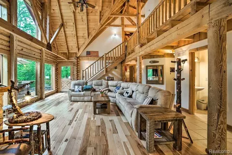 Living - 4380 Donnely Rd, Leoni, MI 49201 photo 4 of 5