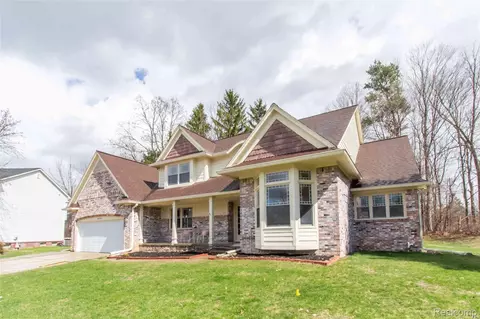 20732 Hannah Ct, Novi, MI 48375