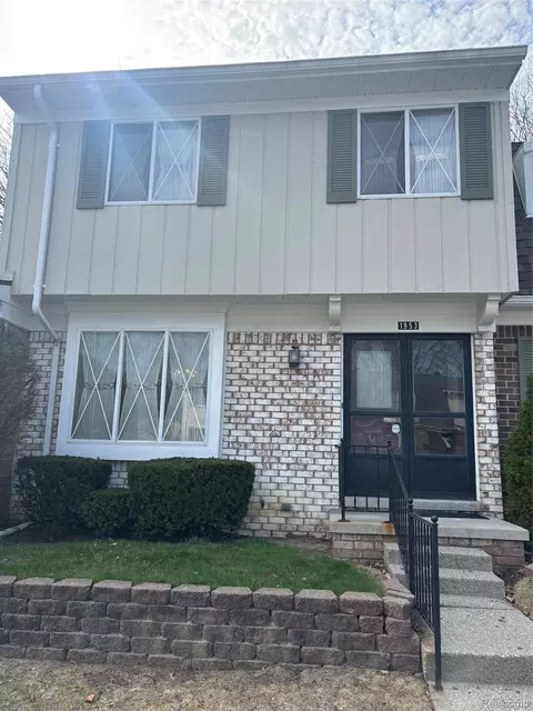 Undisclosed, Royal Oak, MI 48073