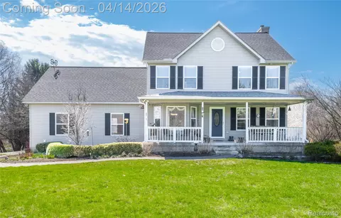11119 Horton Rd, Goodrich, MI 48438