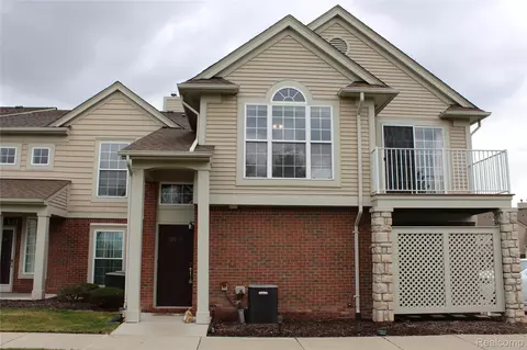 52133 Naugatuck Dr #25, Macomb, MI 48042