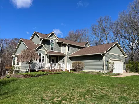 4065 Achtu Trl, Lapeer, MI 48446