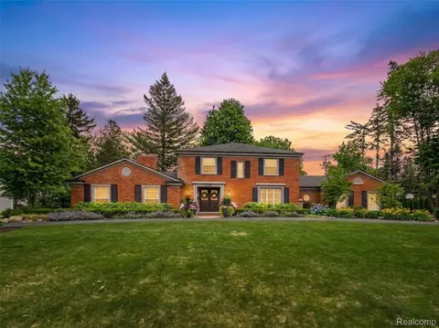 1252 Indian Mound E, Bloomfield Hills, MI 48301