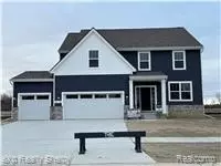 52600 Wellington Valley Dr, Macomb, MI 48042