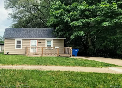 26340 Kitch St, Inkster, MI 48141