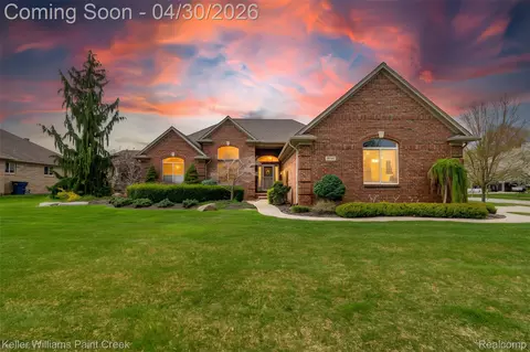 48763 Marberry Dr, Macomb, MI 48044