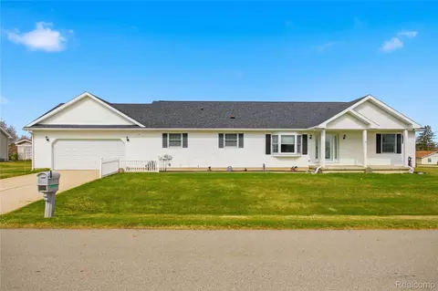 14450 Killybegs Ln, Somerset, MI 49281