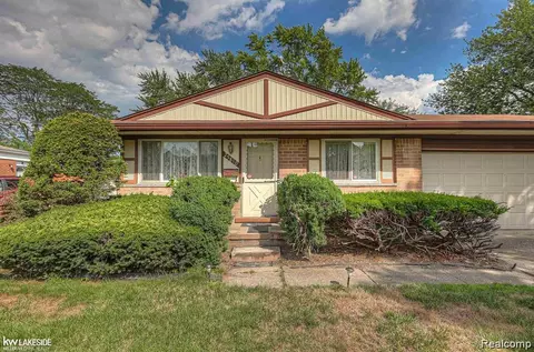 25810 Virginia Dr, Warren, MI 48091