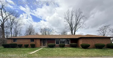 11200 Wahrman St, Romulus, MI 48174