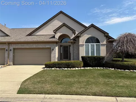 52242 Mitchell Ln #18, Macomb, MI 48042