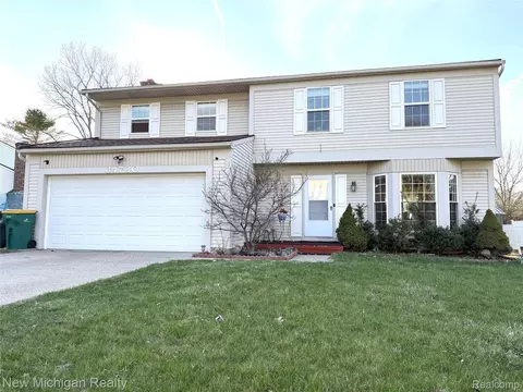 34730 Bunker Hill Dr, Farmington, MI 48331
