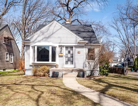 802 Catalpa Dr, Royal Oak, MI 48067