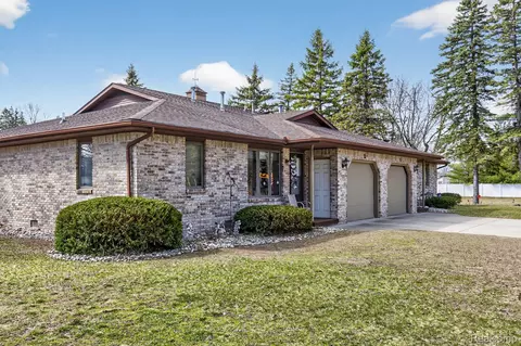 Exterior - 600 Thomas St, Richland, MI 48626 photo 2 of 10