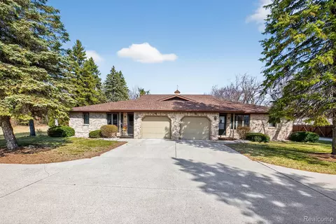 Exterior - 600 Thomas St, Richland, MI 48626 photo 7 of 10