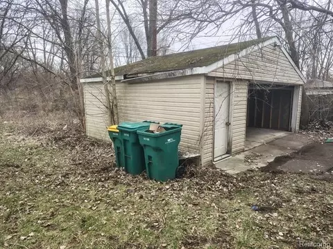 6299 Hunt St, Romulus, MI 48174 photo 10