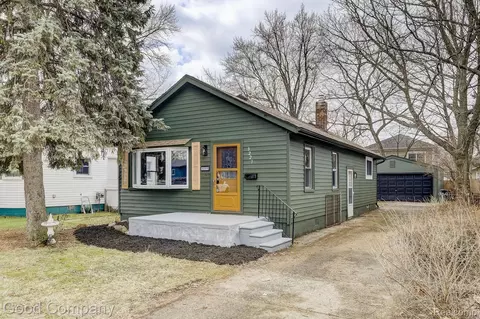 3221 Harris St, Ferndale, MI 48220