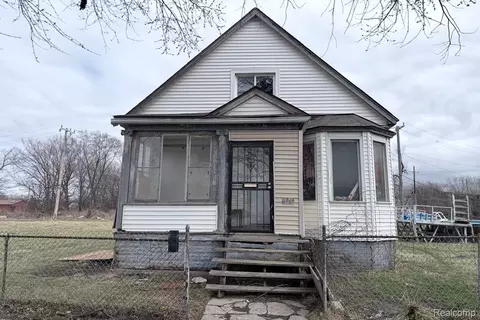 6264 Holcomb St, Detroit, MI 48213