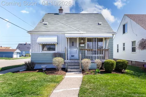 4205 17th St, Wyandotte, MI 48192