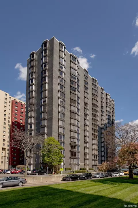 8200 E Jefferson #503, Detroit, MI 48214