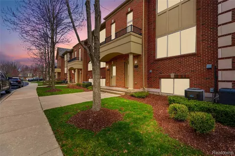 53106 Celtic Dr, Shelby Township, MI 48315