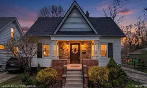 1302 Butternut Ave, Royal Oak, MI 48073