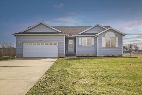 8010 Corbin Ct, Mount Morris, MI 48458