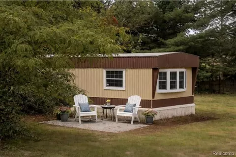 1674 Sunburst St, Blair, MI 49637