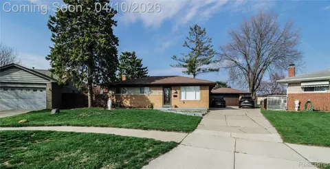 32792 Ridgefield Ave, Warren, MI 48088