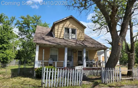 13938 Lumpkin St, Detroit, MI 48212