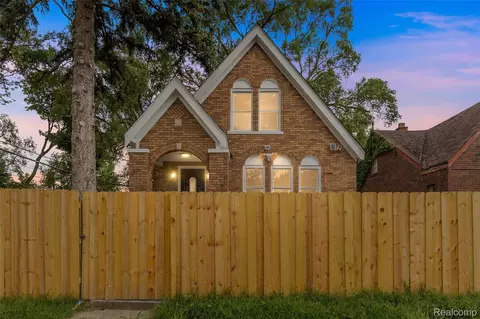 12352 Maiden St, Detroit, MI 48213