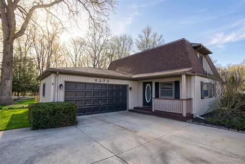 6273 Cold Spring Trl, Grand Blanc, MI 48439
