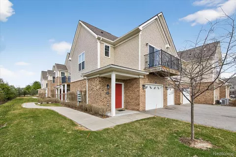 9812 Ridge Run #55, Howell, MI 48843