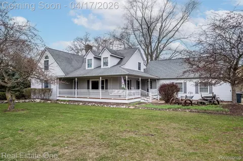 11030 Marshall Rd, Green Oak, MI 48178
