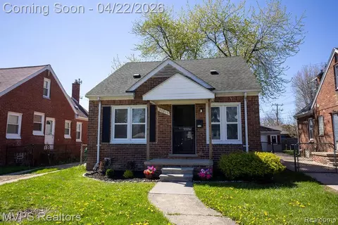 20813 Universal Ave, Eastpointe, MI 48021