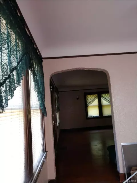 Entry Way - 2212 Hoff St, Flint, MI 48506 photo 5 of 5