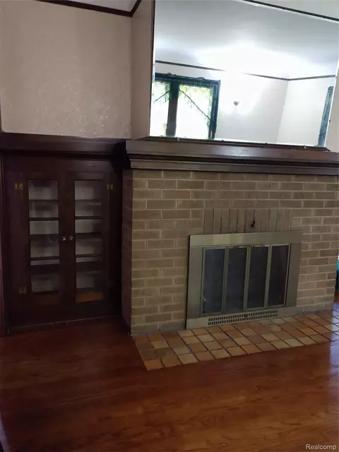 Living - 2212 Hoff St, Flint, MI 48506 photo 6 of 6