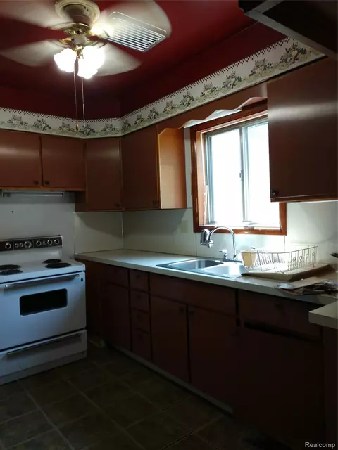Kitchen - 2212 Hoff St, Flint, MI 48506 photo 2 of 3