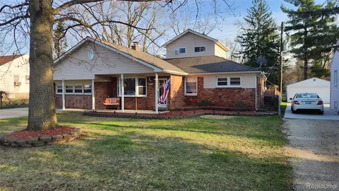 29513 Greenland St, Livonia, MI 48154