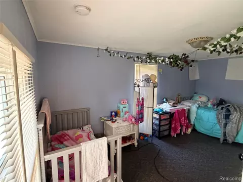 Bedroom - 6038 Byron Rd, Howell, MI 48855 photo 3 of 4
