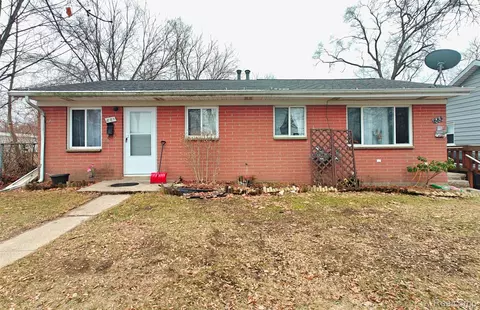 881 Monroe St, Ypsilanti, MI 48197