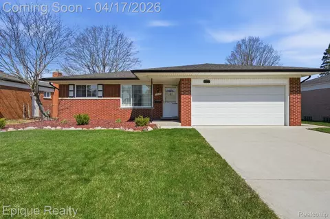 13137 Brierstone Dr, Sterling Heights, MI 48312