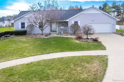 4197 Mountain Ash Ct, Swartz Creek, MI 48473